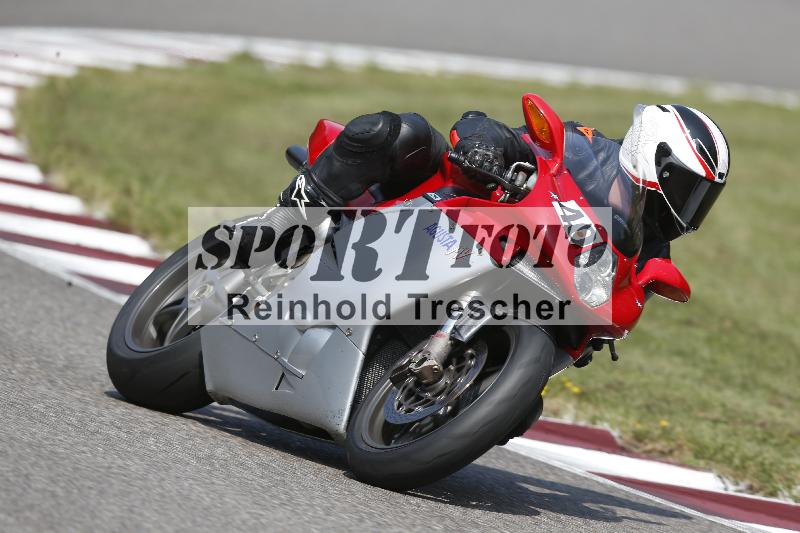 /Archiv-2025/49 26.08.2025 Cornu Master School ADR/rot-rouge/40